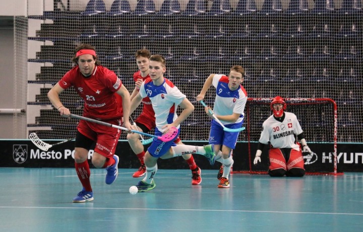 Švajčiari našim florbalistom pripravili lekciu